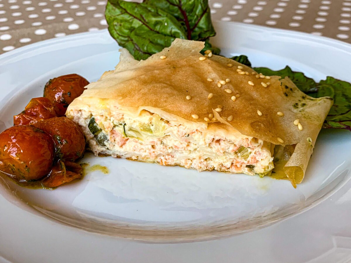 Strudell de Salmón con Alcaparras y Almendras (6 Porciones)