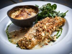 Trucha en costra de almendras y pistachos (2 porciones)